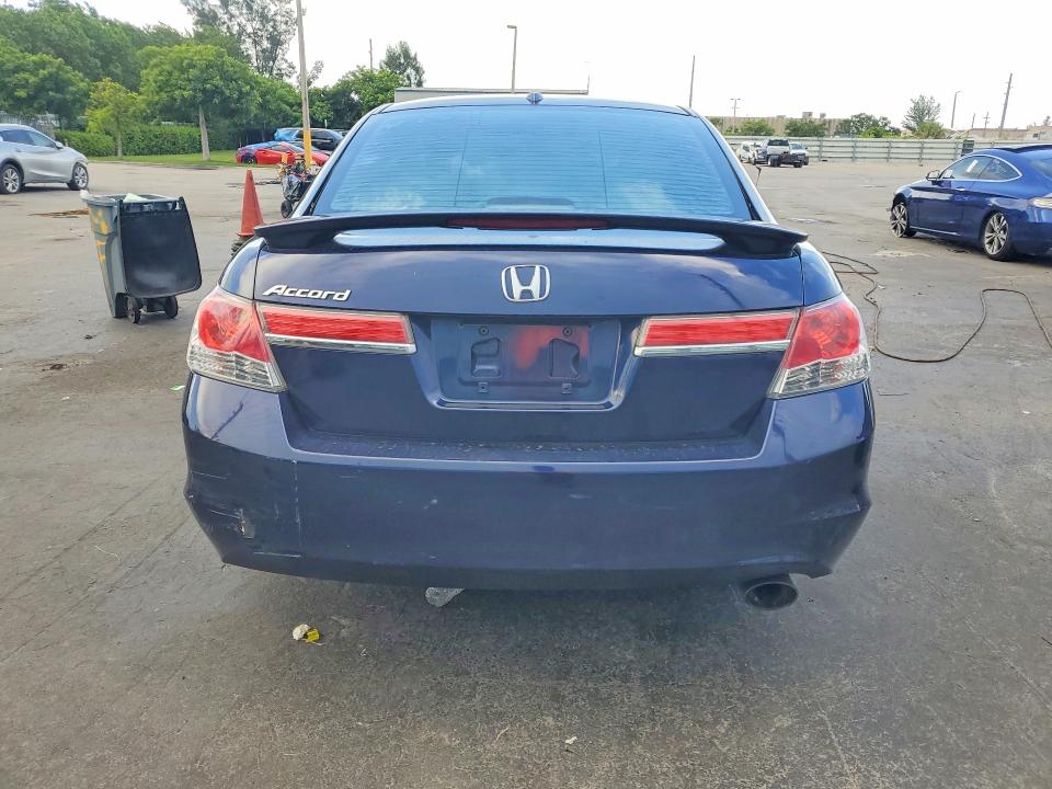 Продаж на аукціоні авто 2011 Honda Accord, vin: 1HGCP2F88BA092426, номер лоту: 60788456
