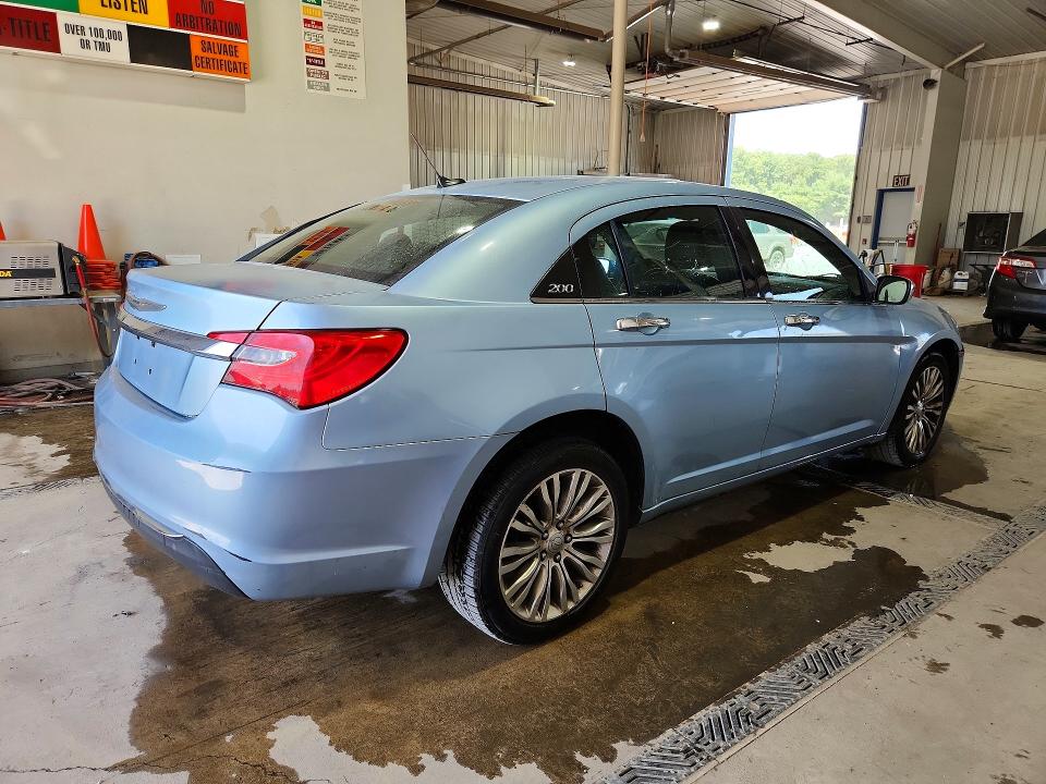 57228806 :رقم المزاد ، 1C3CCBCB7CN162510 vin ، 2012 Chrysler 200 مزاد بيع