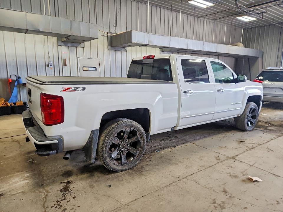 62078516 :رقم المزاد ، 3GCUKSEJ2HG130068 vin ، 2017 Chevrolet Silverado مزاد بيع