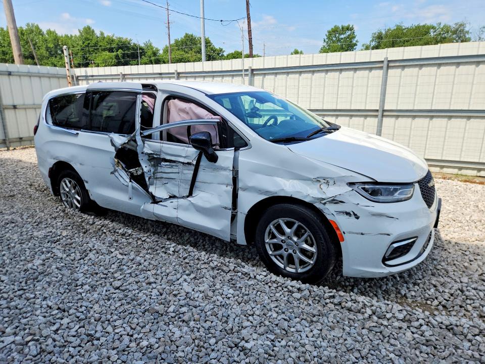 Продажа на аукционе авто 2024 Chrysler Pacifica, vin: 2C4RC1BG2RR168112, номер лота: 59824466