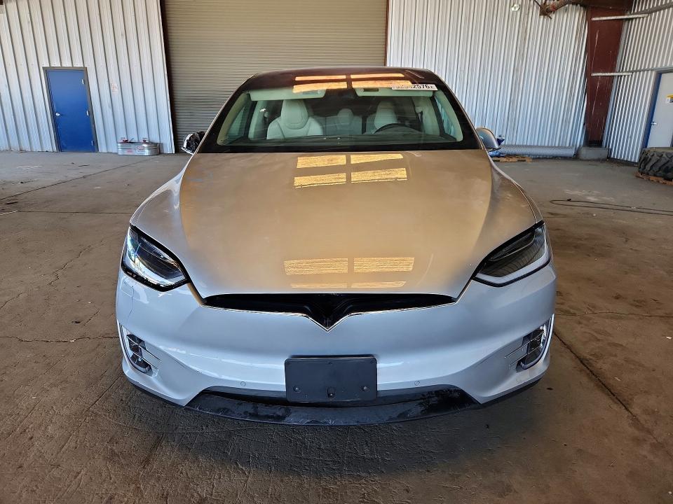 Продаж на аукціоні авто 2018 Tesla Model X, vin: 5YJXCDE27JF126933, номер лоту: 62542576