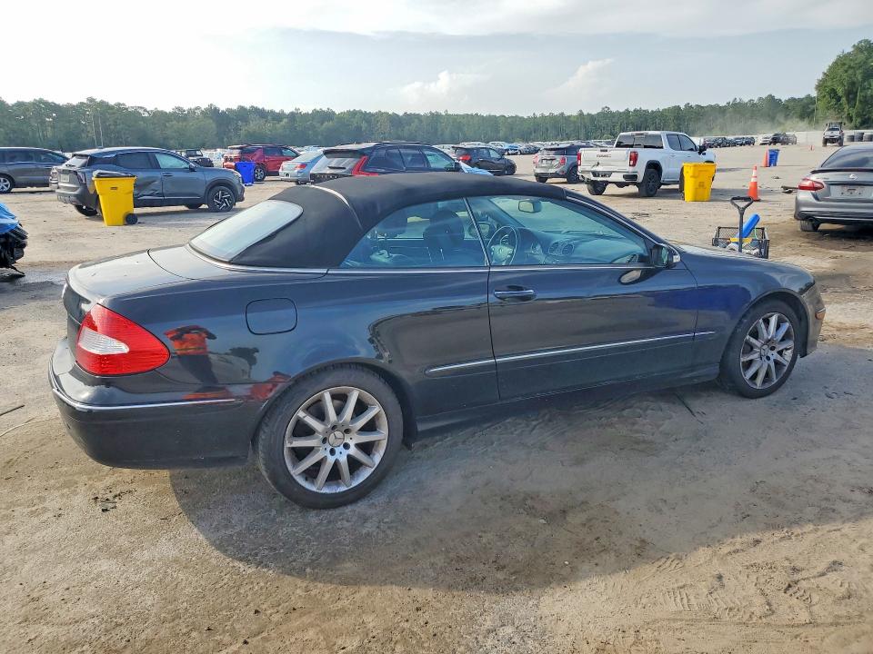 61946576 :رقم المزاد ، WDBTK56F47T086615 vin ، 2007 Mercedes-benz Clk مزاد بيع