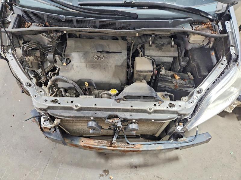 2013 Toyota Sienna მანქანა იყიდება აუქციონზე, vin: 5TDDK3DC0DS055486, აუქციონის ნომერი: 55948636