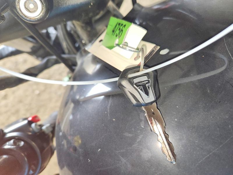 60649416 :رقم المزاد ، SMTD53HL7PTBG6379 vin ، 2023 Triumph Motorcycle Bonneville مزاد بيع