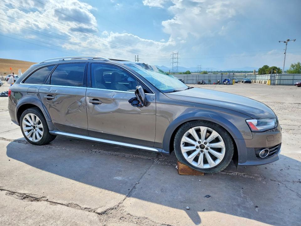 Продаж на аукціоні авто 2015 Audi A4 Allroad, vin: WA1UFAFL3FA009179, номер лоту: 63328866
