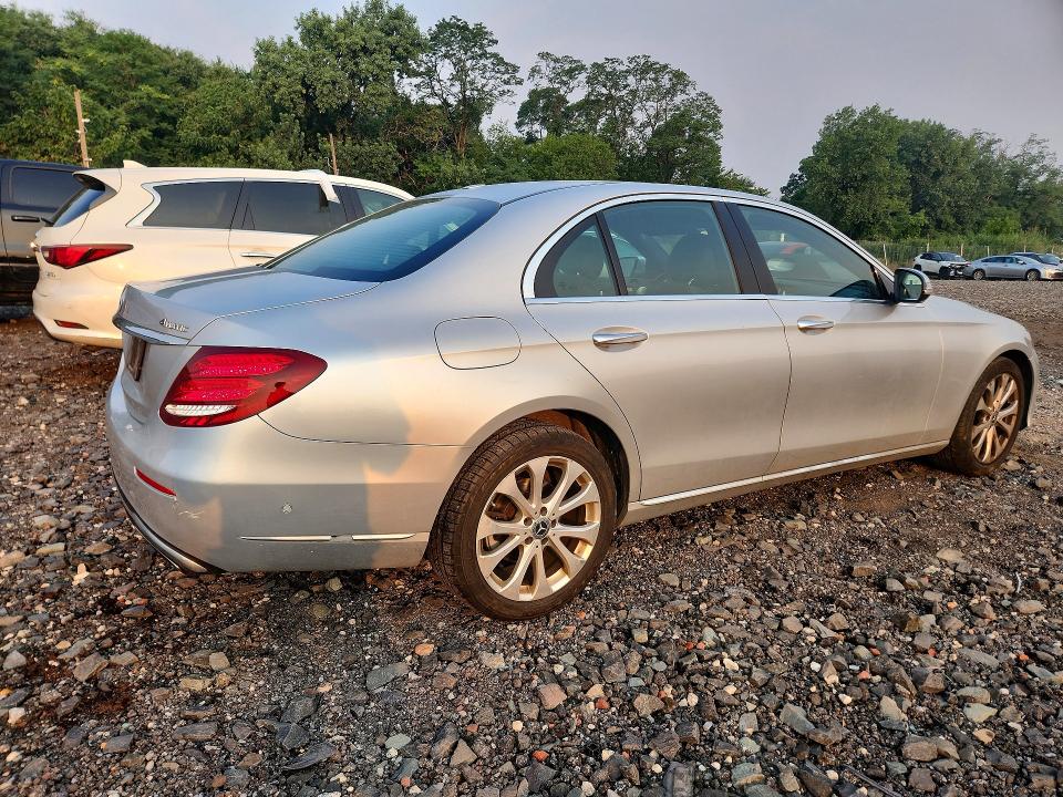 Продажа на аукционе авто 2019 Mercedes-benz E, vin: WDDZF4KB9KA562784, номер лота: 61331016