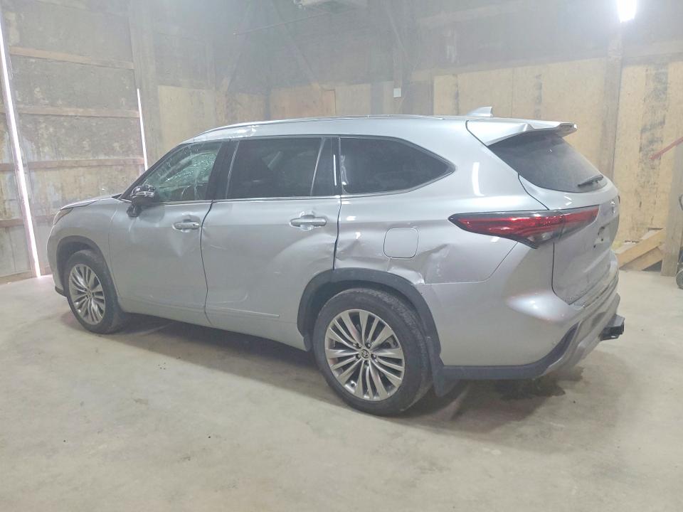 2022 Toyota Highlander მანქანა იყიდება აუქციონზე, vin: 5TDFZRBH8NS235600, აუქციონის ნომერი: 61784606