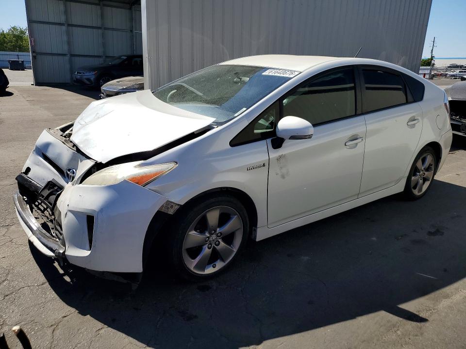 61648676 :رقم المزاد ، JTDKN3DU7F0416659 vin ، 2015 Toyota Prius مزاد بيع