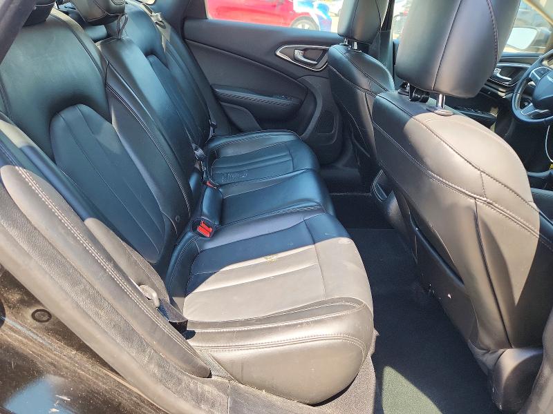59597686 :رقم المزاد ، 1C3CCCAB5HN502589 vin ، 2017 Chrysler 200 مزاد بيع