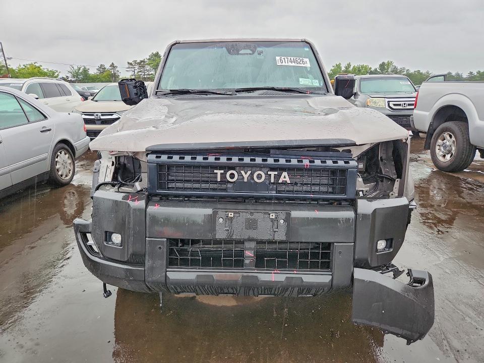 2024 Toyota Land Cruiser მანქანა იყიდება აუქციონზე, vin: JTEABFAJ6RK014880, აუქციონის ნომერი: 61744626