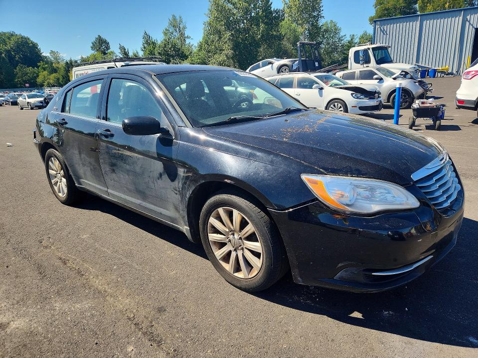 Aukcja sprzedaży 2013 Chrysler 200, vin: 1C3CCBAB4DN733701, numer aukcji: 62351486