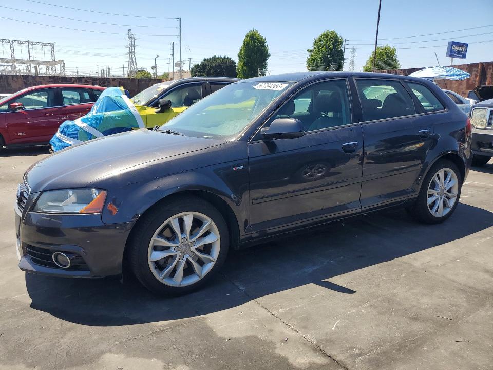 60704366 :رقم المزاد ، WAUBEAFM9CA167088 vin ، 2012 Audi A3 مزاد بيع