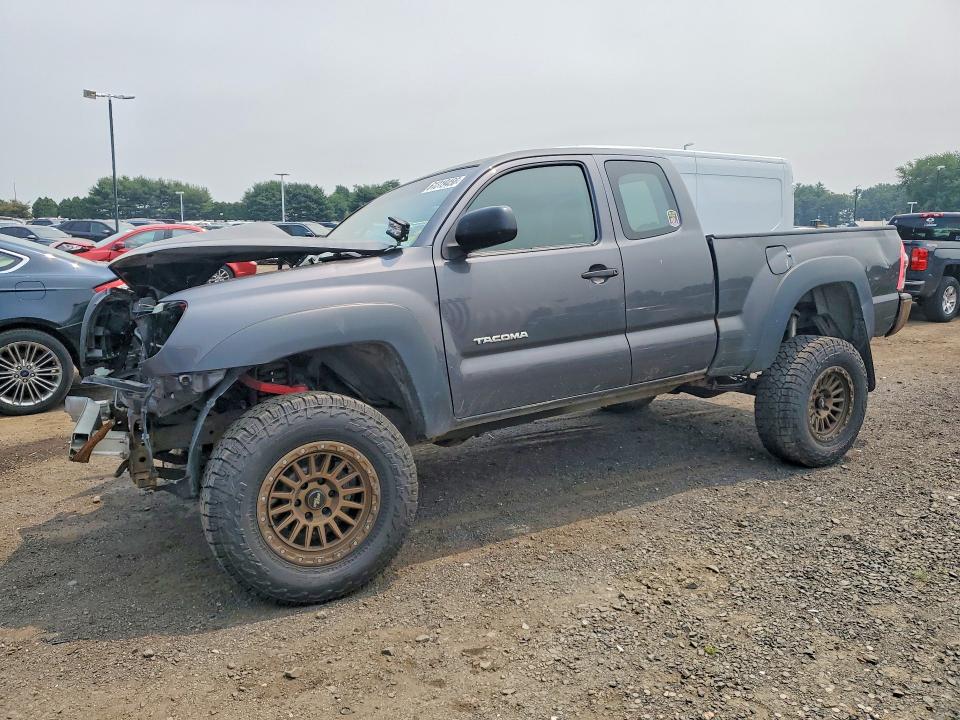 61319456 :رقم المزاد ، 5TEUU4EN3AZ729810 vin ، 2010 Toyota Tacoma مزاد بيع