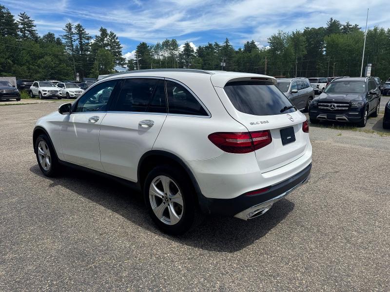 62469906 :رقم المزاد ، WDC0G4KB7HF242188 vin ، 2017 Mercedes-benz Glc مزاد بيع