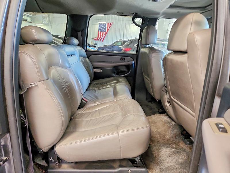 Auction sale of the 2002 Chevrolet Suburban, vin: 1GNFK16Z72J126280, lot number: 60400136