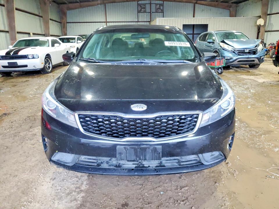2018 Kia Forte მანქანა იყიდება აუქციონზე, vin: 3KPFL4A76JE226394, აუქციონის ნომერი: 60933016