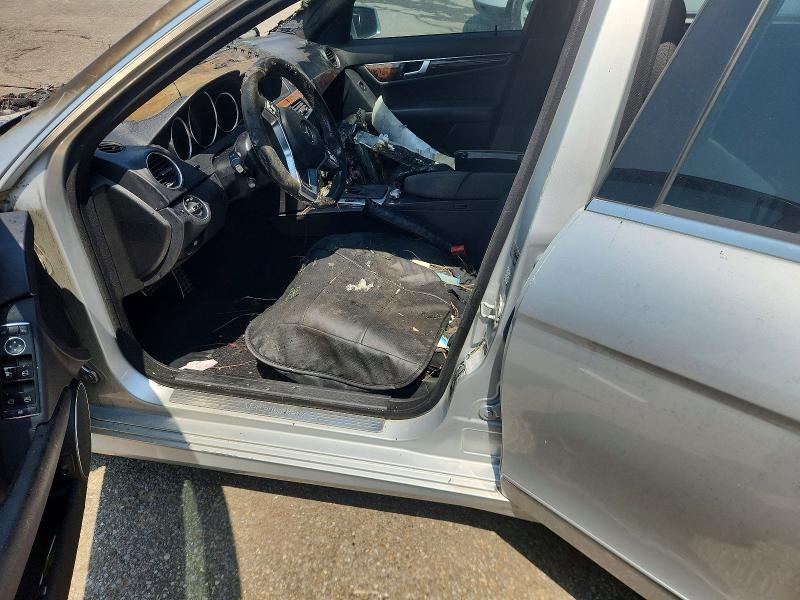 2014 Mercedes-benz C მანქანა იყიდება აუქციონზე, vin: WDDGF8AB1EA908539, აუქციონის ნომერი: 62751476