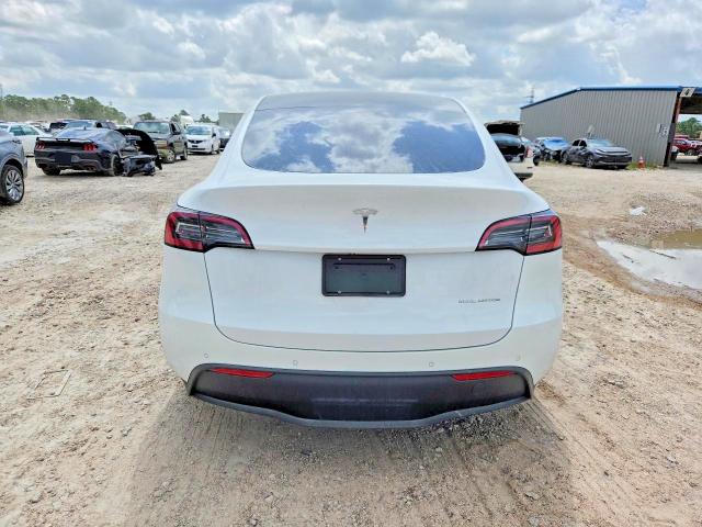 58760376 :رقم المزاد ، 7SAYGAEE1NF549808 vin ، 2022 Tesla Model Y مزاد بيع