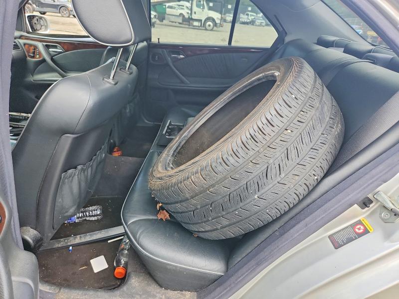 2001 Mercedes-benz E მანქანა იყიდება აუქციონზე, vin: WDBJF65J91B337925, აუქციონის ნომერი: 73344905