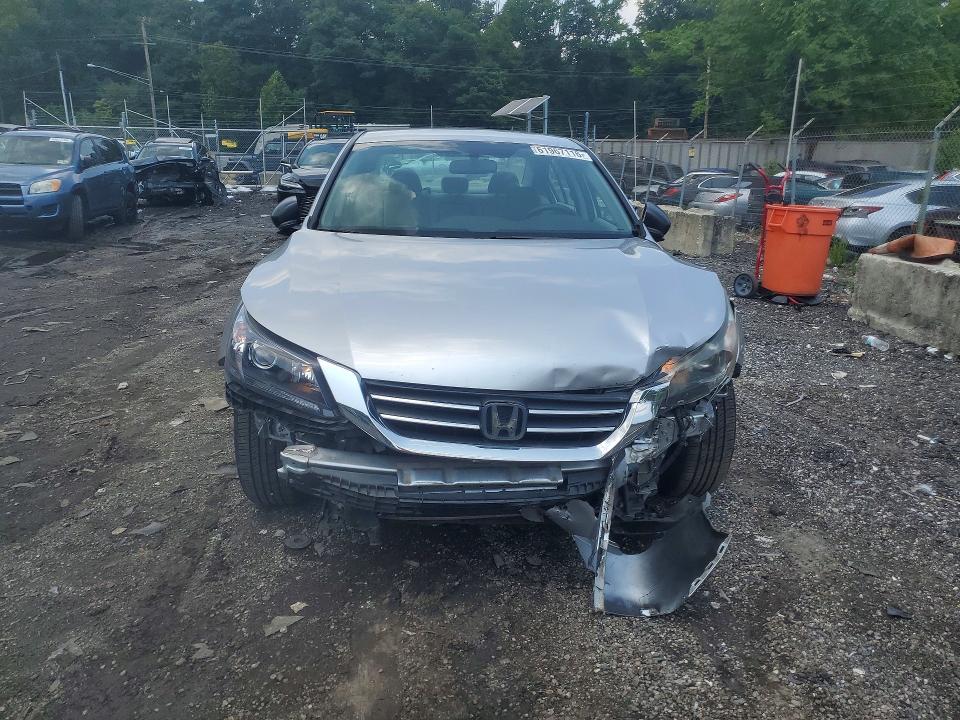 61967116 :رقم المزاد ، 1HGCR2F39FA101087 vin ، 2015 Honda Accord مزاد بيع