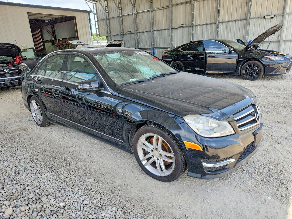 Продажа на аукционе авто 2014 Mercedes-benz C, vin: WDDGF8AB3ER312818, номер лота: 60776936