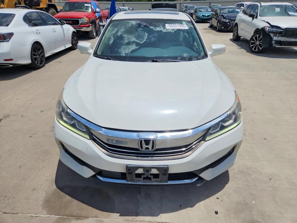 2017 Honda Accord მანქანა იყიდება აუქციონზე, vin: 1HGCR2F95HA145448, აუქციონის ნომერი: 60261986