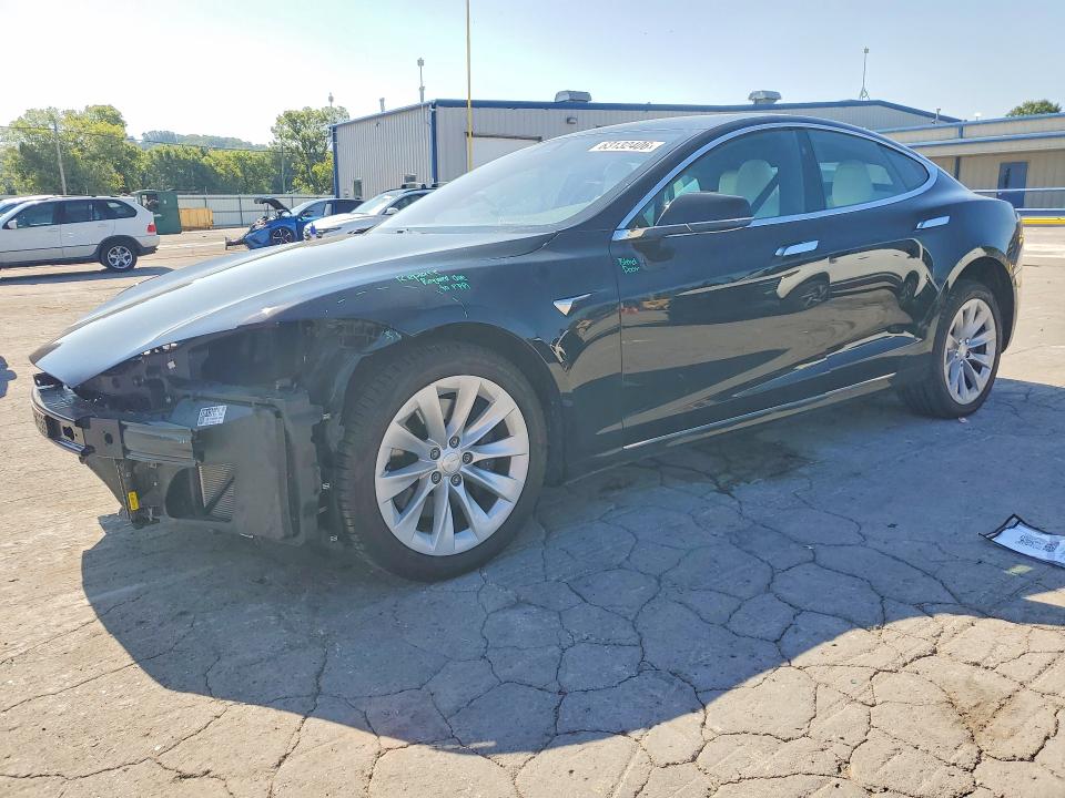 Продажа на аукционе авто 2018 Tesla Model S, vin: 5YJSA1E25JF243151, номер лота: 63132406