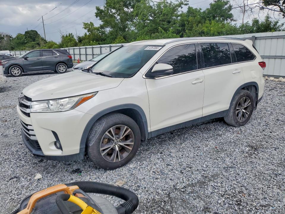 2019 Toyota Highlander მანქანა იყიდება აუქციონზე, vin: 5TDZZRFHXKS328637, აუქციონის ნომერი: 61287066