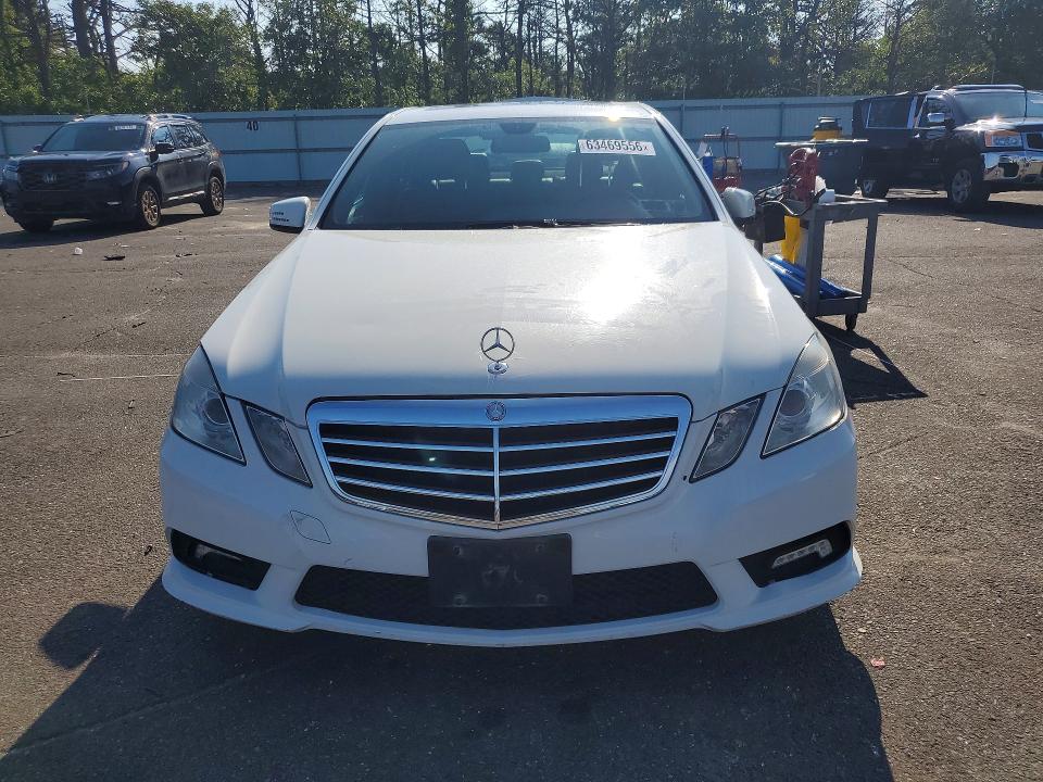 63469556 :رقم المزاد ، WDDHF8HBXBA503446 vin ، 2011 Mercedes-benz E مزاد بيع