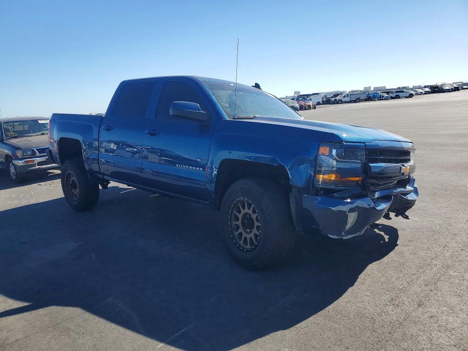 62260776 :رقم المزاد ، 3GCUKREC8JG365039 vin ، 2018 Chevrolet Silverado مزاد بيع