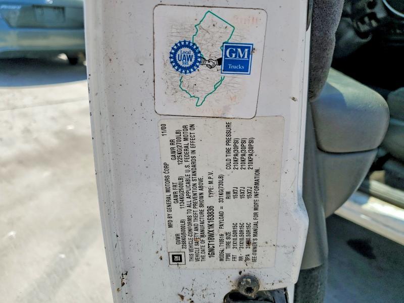63433516 :رقم المزاد ، 1GNCT18WX1K163836 vin ، 2001 Chevrolet Blazer مزاد بيع