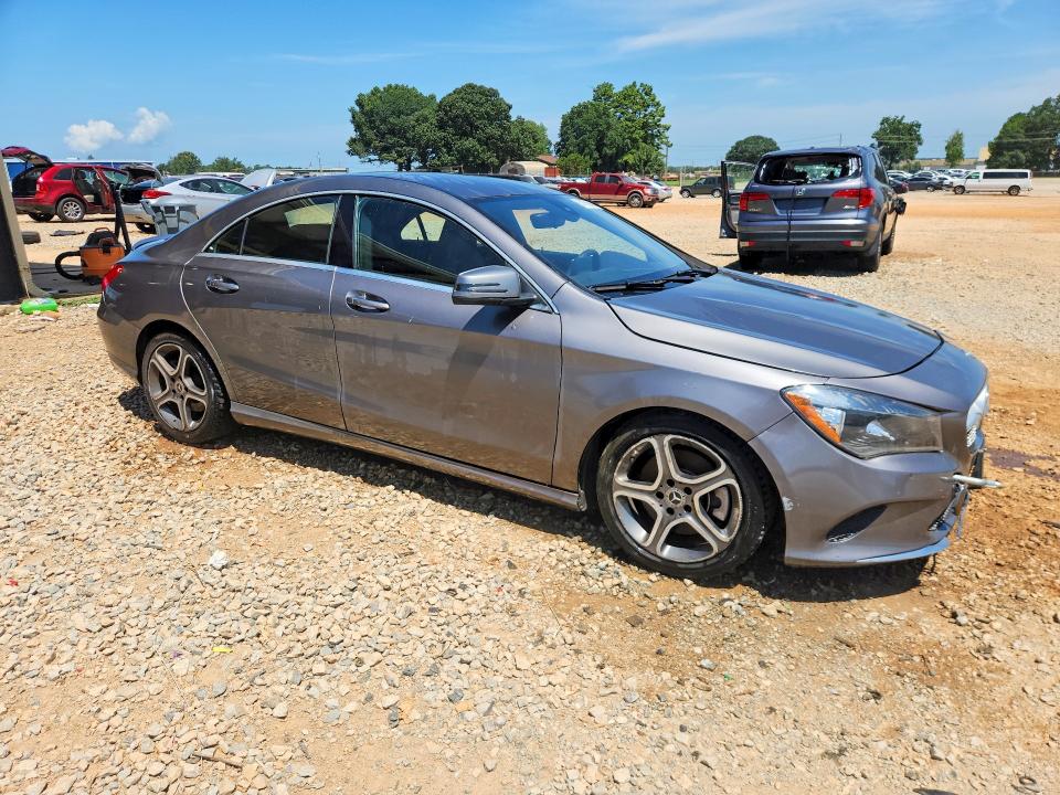 Продажа на аукционе авто 2018 Mercedes-benz Cla, vin: WDDSJ4EB0JN586703, номер лота: 61976946