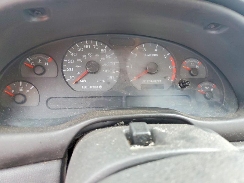 60819206 :رقم المزاد ، 1FAFP4047YF226325 vin ، 2001 Ford Mustang مزاد بيع