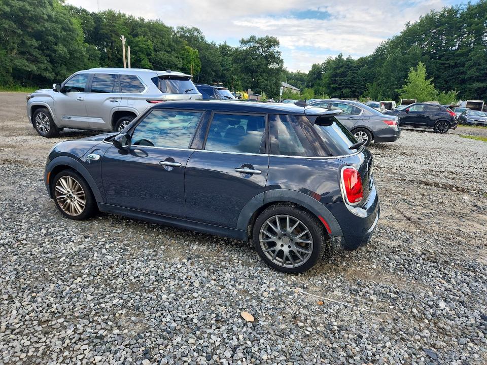 Продажа на аукционе авто 2015 Mini Cooper, vin: WMWXU3C59F2B57552, номер лота: 63193706