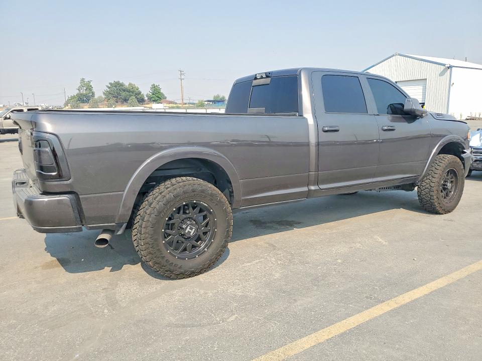 63012476 :رقم المزاد ، 3C63R3JL8NG244535 vin ، 2022 Ram 3500 مزاد بيع