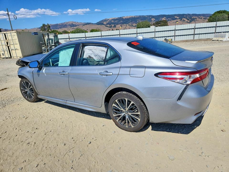 Продаж на аукціоні авто 2020 Toyota Camry, vin: 4T1G11AK4LU309481, номер лоту: 61020536