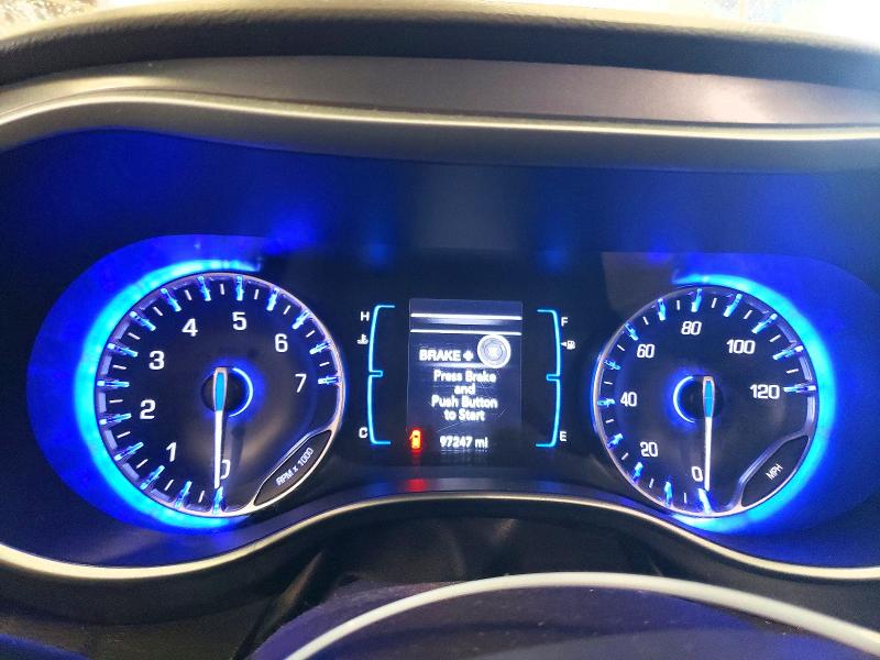 60957286 :رقم المزاد ، 2C4RC1BG7HR704924 vin ، 2017 Chrysler Pacifica مزاد بيع