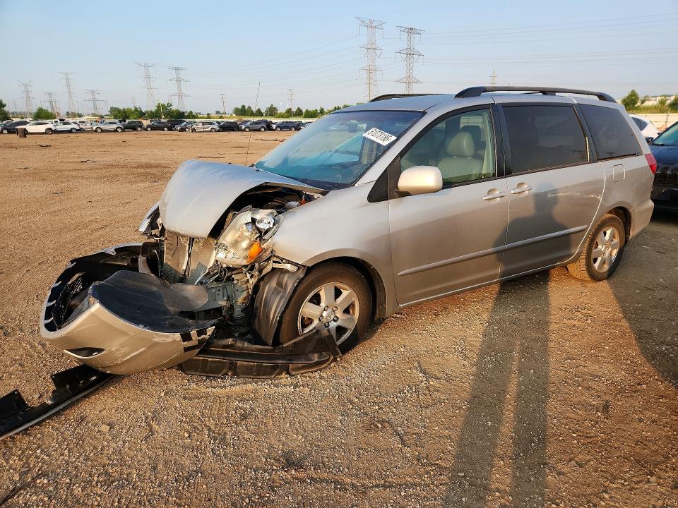 2008 Toyota Sienna მანქანა იყიდება აუქციონზე, vin: 5TDZK22C98S156373, აუქციონის ნომერი: 61078186