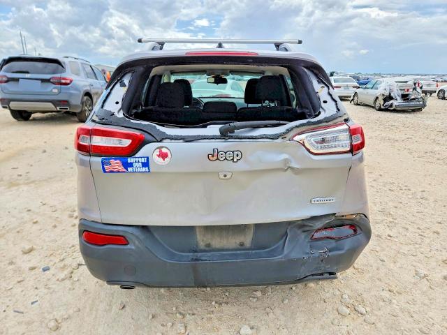 60852236 :رقم المزاد ، 1C4PJLCB7GW209530 vin ، 2016 Jeep Cherokee مزاد بيع