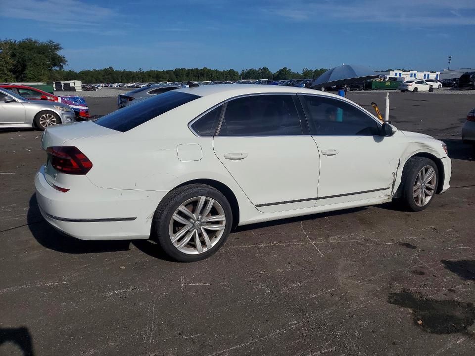 Продажа на аукционе авто 2017 Volkswagen Passat, vin: 1VWGT7A31HC039078, номер лота: 59732886