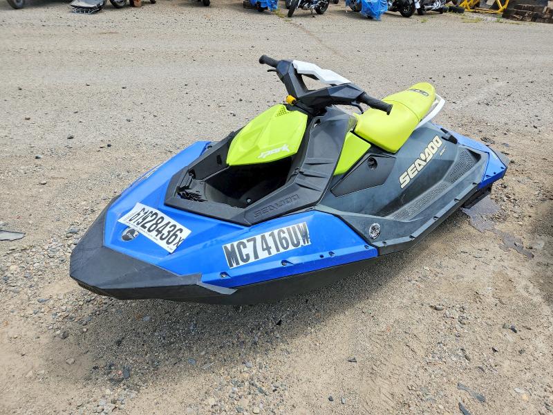 61928436 :رقم المزاد ، YDV42043A020 vin ، 2020 Sea Doo Spark Trixx مزاد بيع