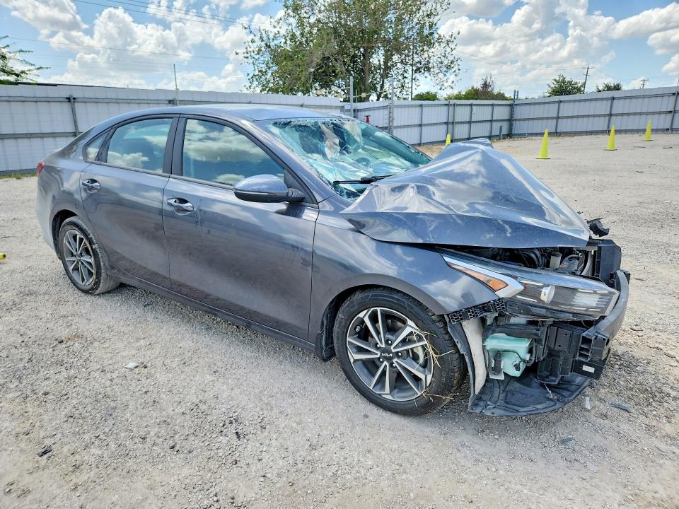 2023 Kia Forte მანქანა იყიდება აუქციონზე, vin: 3KPF24ADXPE527476, აუქციონის ნომერი: 60245626