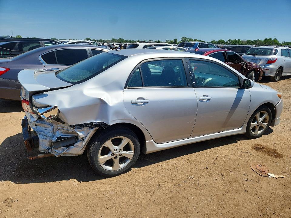 59985236 :رقم المزاد ، 2T1BU4EEXBC556429 vin ، 2011 Toyota Corolla مزاد بيع
