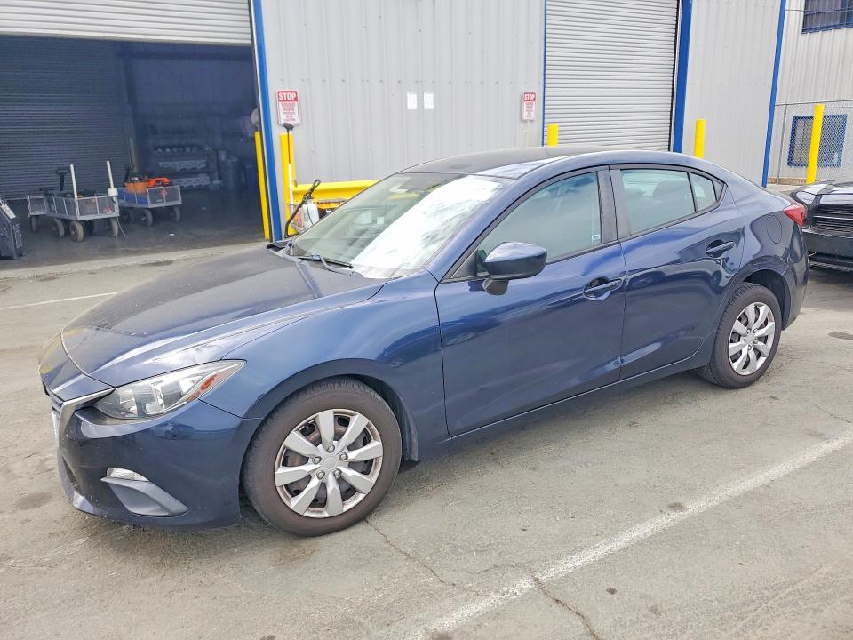 61808246 :رقم المزاد ، 3MZBM1U79FM229242 vin ، 2015 Mazda 3 مزاد بيع