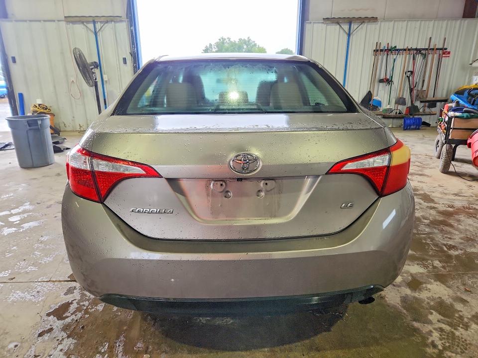 62035846 :رقم المزاد ، 2T1BURHE0FC382112 vin ، 2015 Toyota Corolla مزاد بيع