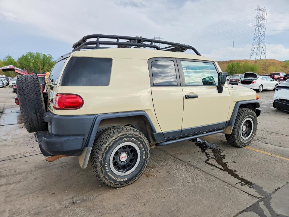 Продажа на аукционе авто 2010 Toyota Fj Cruiser, vin: JTEBU4BF4AK077171, номер лота: 62450076