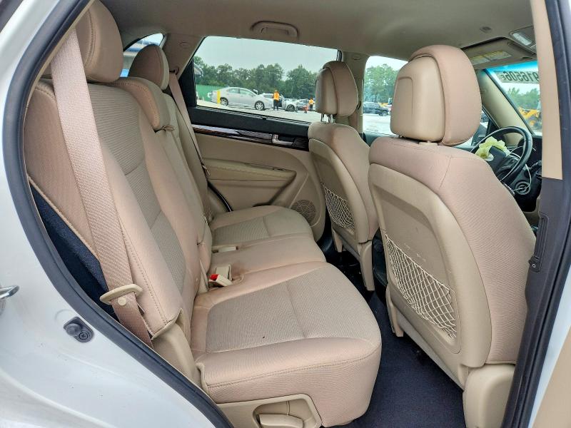 62916506 :رقم المزاد ، 5XYKT3A62EG445734 vin ، 2014 Kia Sorento مزاد بيع