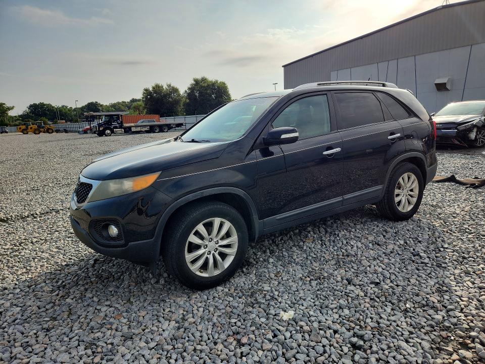 2011 Kia Sorento მანქანა იყიდება აუქციონზე, vin: 5XYKU4A25BG043508, აუქციონის ნომერი: 62681886