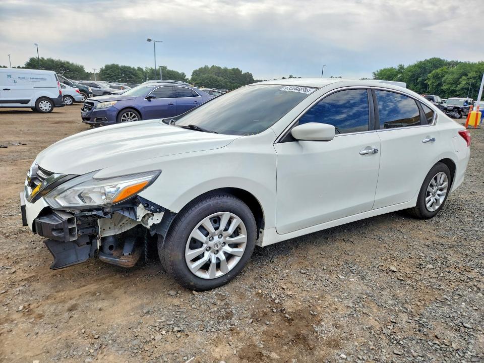 2017 Nissan Altima მანქანა იყიდება აუქციონზე, vin: 1N4AL3AP4HN325389, აუქციონის ნომერი: 61554896