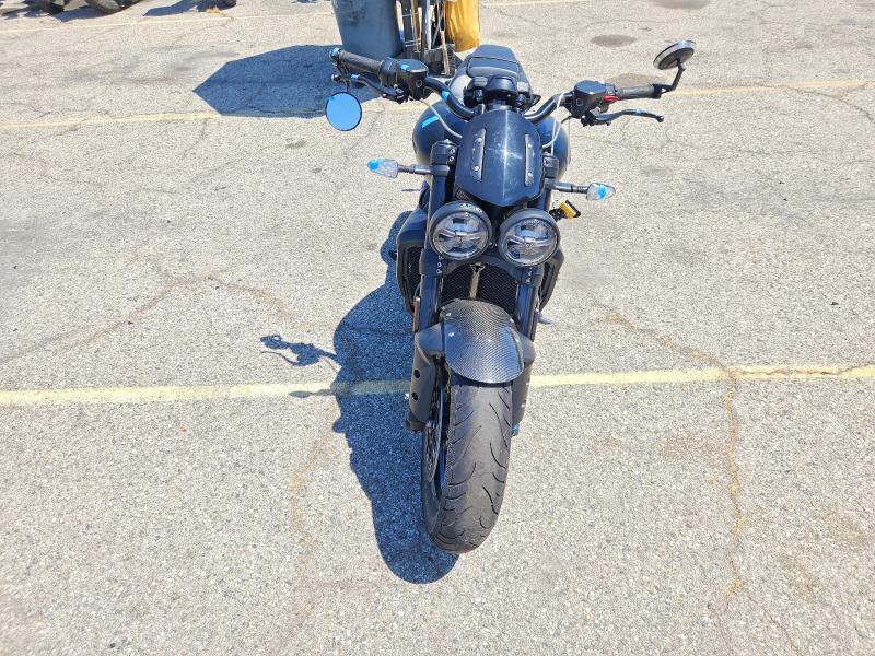 2022 Triumph Motorcycle Rocket 3 მანქანა იყიდება აუქციონზე, vin: SMTG11JX5NTAH2881, აუქციონის ნომერი: 60762466